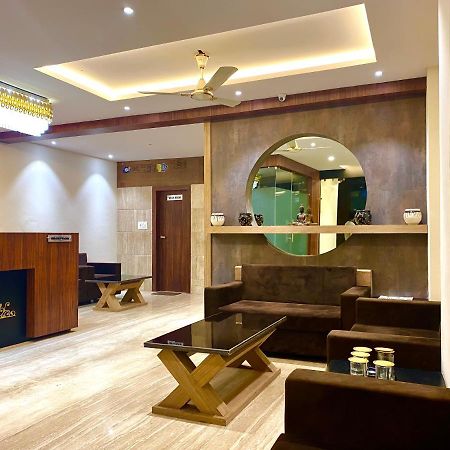 Hotel Vrindavan Palace Indore Eksteriør bilde