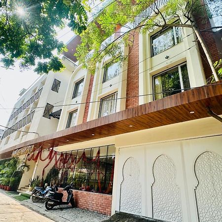 Hotel Vrindavan Palace Indore Eksteriør bilde