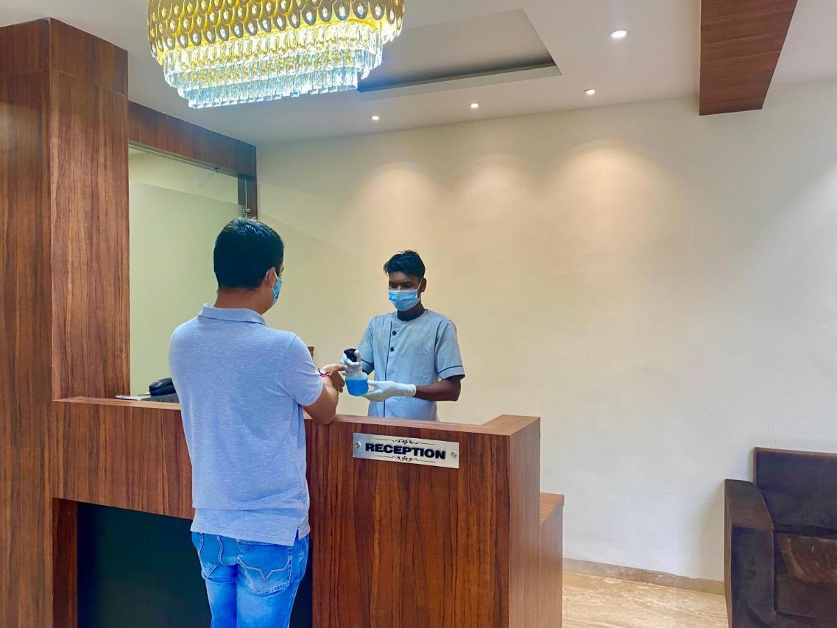 Hotel Vrindavan Palace Indore Eksteriør bilde