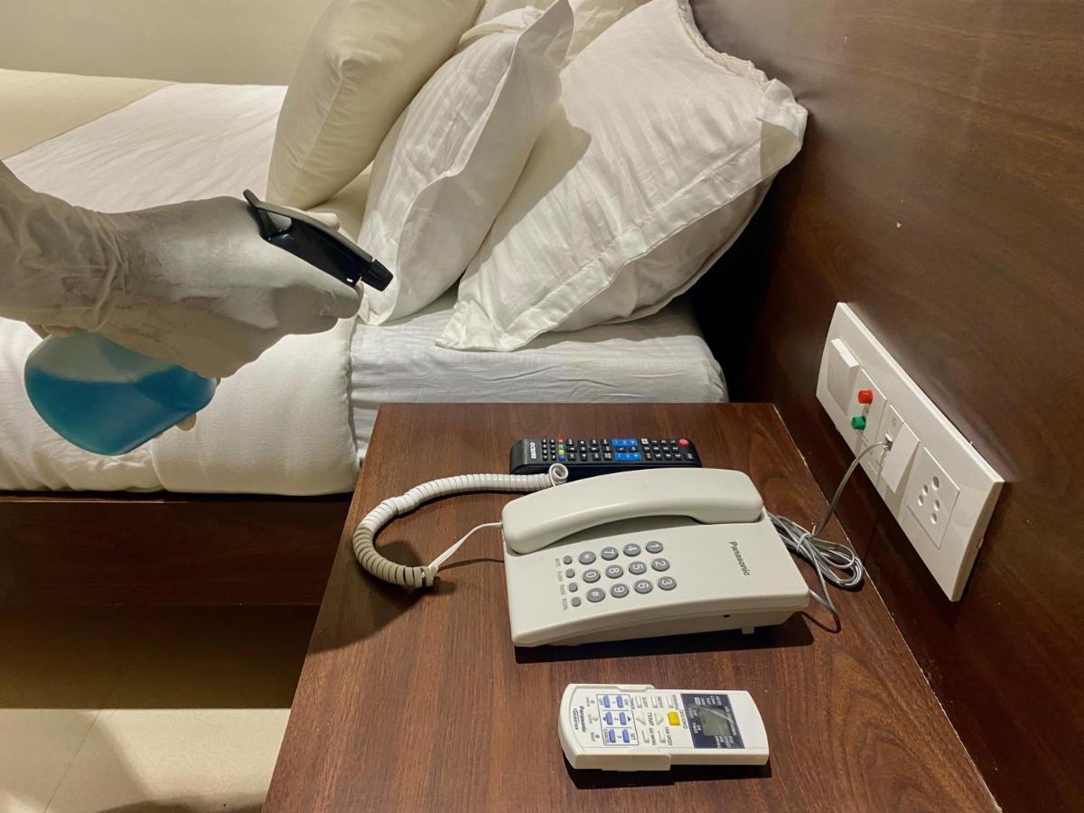 Hotel Vrindavan Palace Indore Eksteriør bilde
