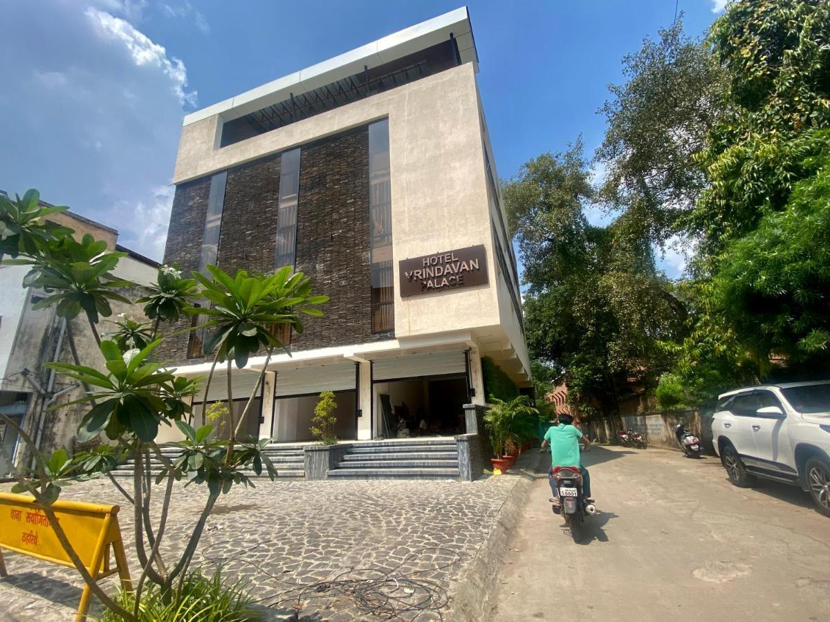 Hotel Vrindavan Palace Indore Eksteriør bilde