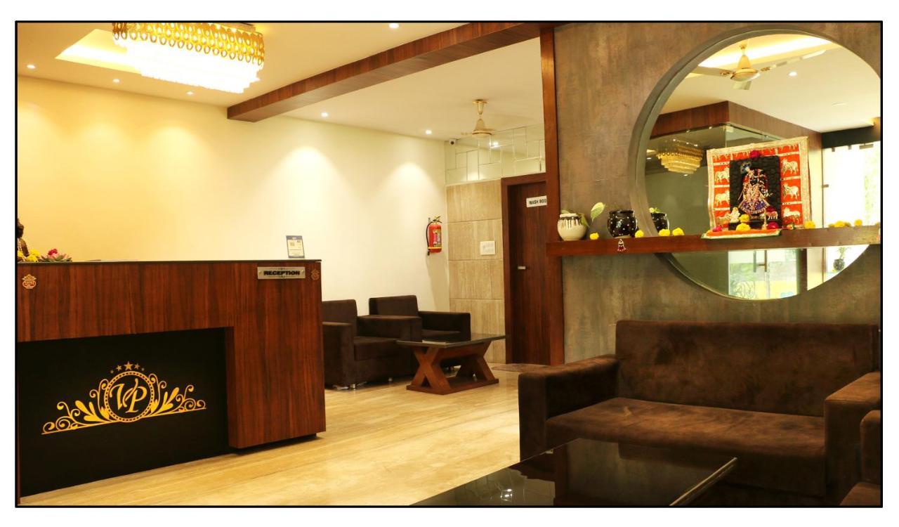 Hotel Vrindavan Palace Indore Eksteriør bilde