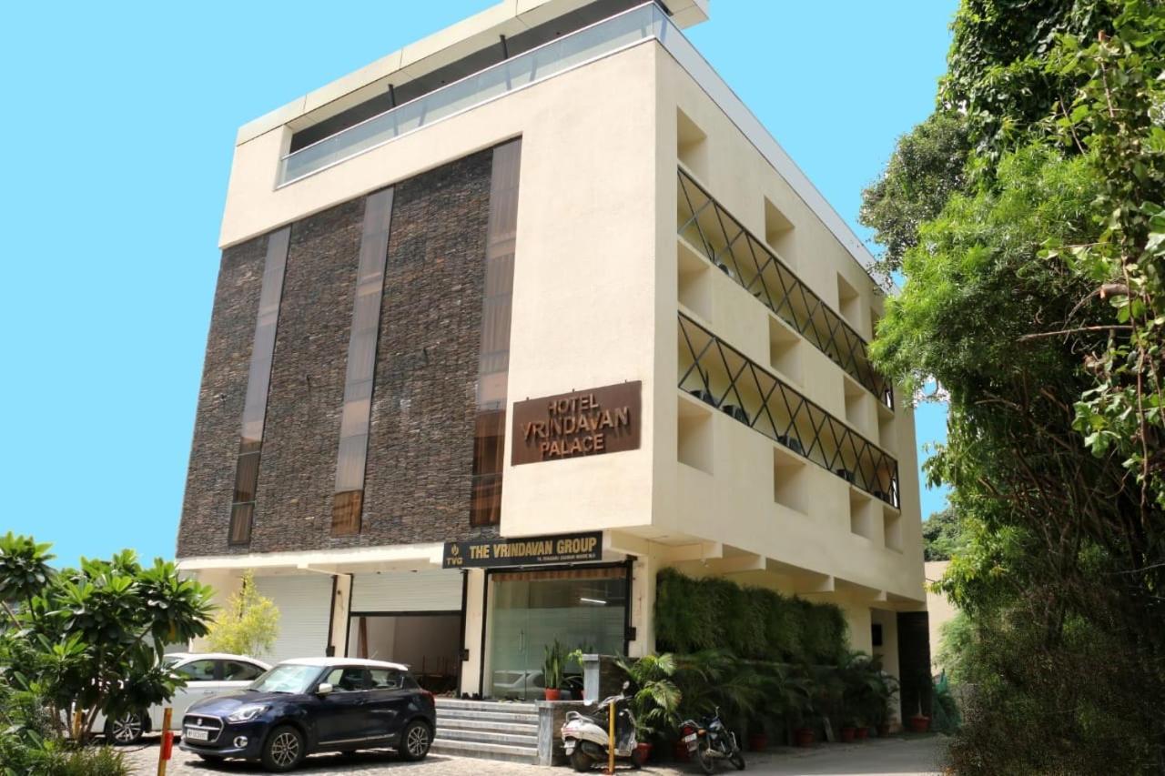 Hotel Vrindavan Palace Indore Eksteriør bilde
