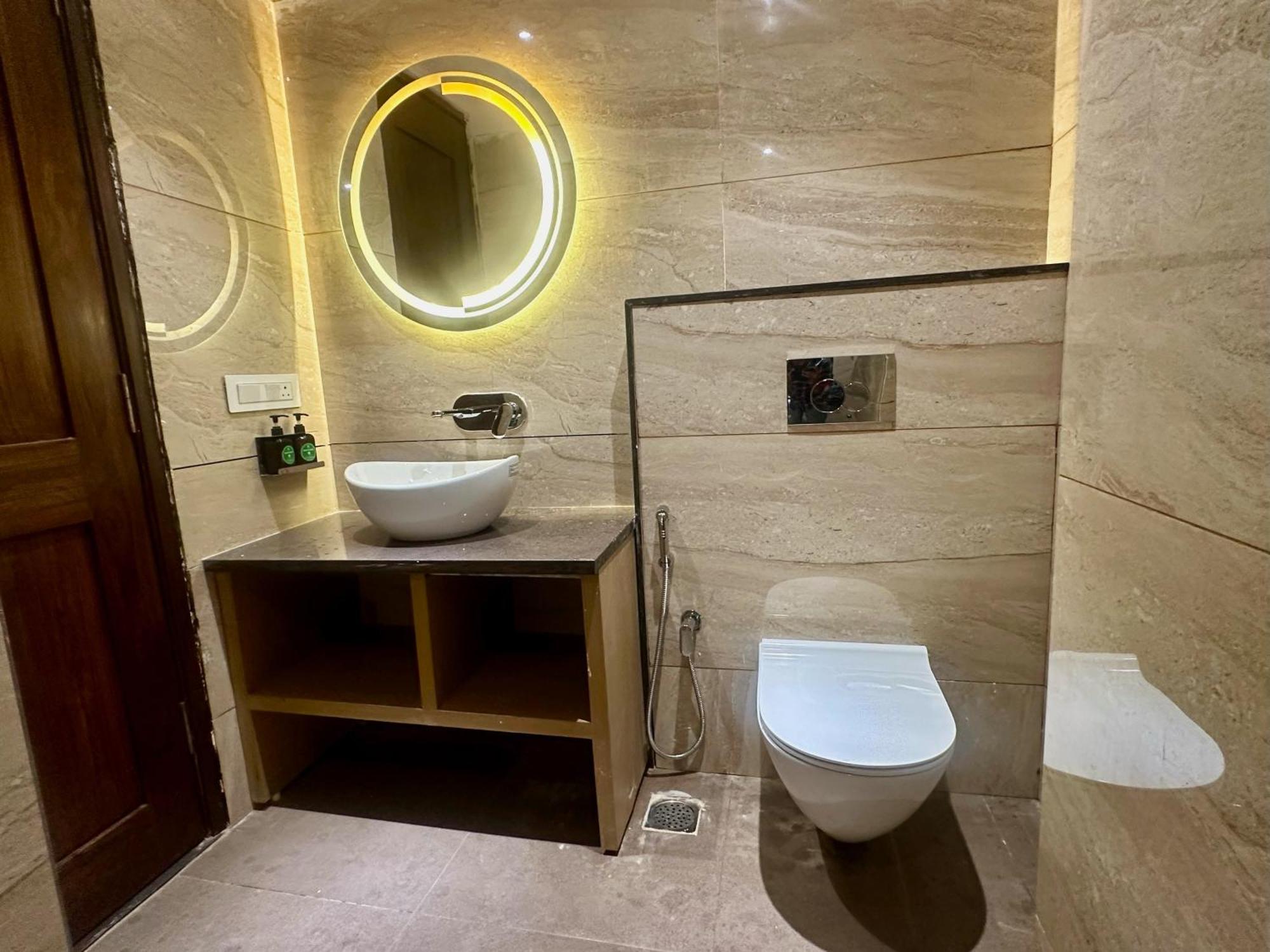 Hotel Vrindavan Palace Indore Eksteriør bilde